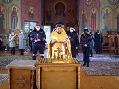 Благочинный приходов Красненского округа совершил панихиду по жертвам дорожно-транспортных происшествий