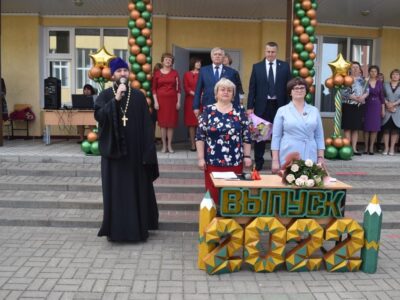 Последний звонок в Вейделевской средней школе