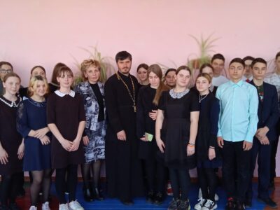 Священник встретился с учащимися Борчанской школы