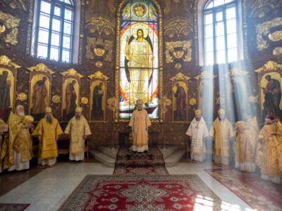 Епископ Савва вместе с духовенством епархии принял участие в торжествах по случаю 10-летия Губкинской епархии