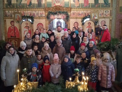 В Свято-Ильинском храме села Красное состоялся детский праздничный рождественский утренник