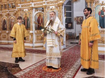 В праздник Крещения Господня Преосвященнейший епископ Савва совершил торжественное ночное богослужение в Свято-Николаевском кафедральном соборе города Валуйки
