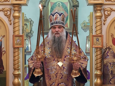Епископ Савва совершил Божественную Литургию Преждеосвященных Даров в храме святителя Иоанна Златоуста города Валуйки