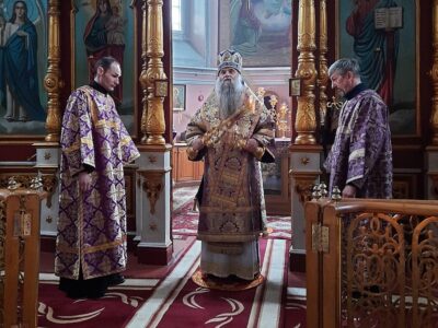 Епископ Савва совершил Божественную Литургию Преждеосвященных Даров в храме святого благоверного князя Александра Невского города Алексеевка