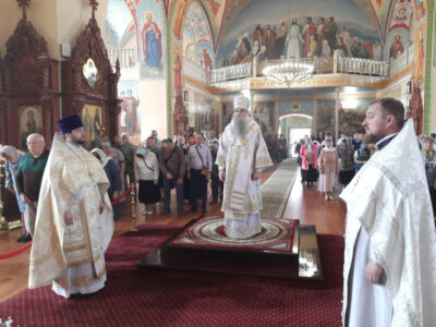 В праздник Вознесения Господня Преосвященнейший епископ Савва совершил Божественную Литургию в Свято-Троицком кафедральном соборе города Алексеевка
