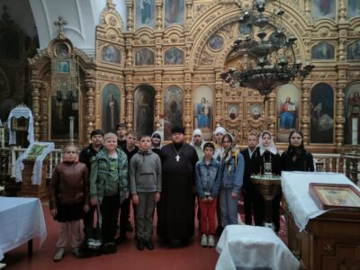 Храм в честь Рождества Христова села Лесное Уколово посетили учащиеся местной школы