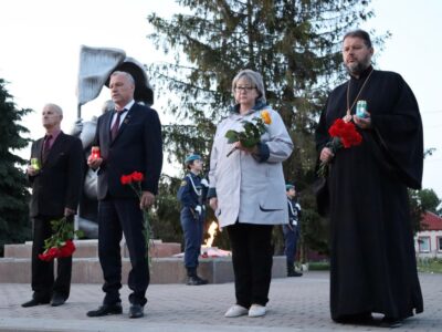 Благочинный Волоконовского округа принял участие в памятном мероприятии по случаю Дня памяти и скорби