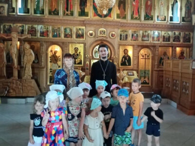 Воспитанники дошкольной группы совершили экскурсию в Храм святителя Димитрия Ростовского села Новохуторное