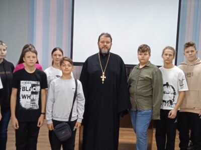 Состоялся духовно–просветительский час «Русь святая, храни веру православную» для учащихся 8 класса МБОУ «Волоконовская СОШ №1»