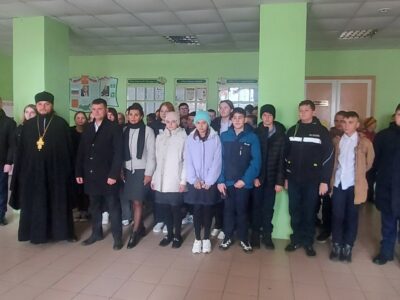 Настоятель храма Богоявления Господня села Подсереднее принял участие в мероприятии посвященном теме здорового образа жизни