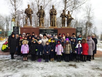 Настоятель Свято-Троицкого храма села Большебыково принял участие в мероприятии «Герои в памяти живут»