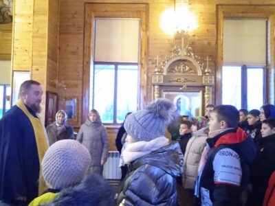 Настоятель Свято-Никольского храма села Сорокино провёл встречу с учениками и учителями МБОУ Сорокинской СОШ