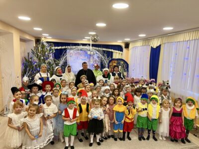 Клирик Свято-Троицкого кафедрального собора города Алексеевка посетил городской Детский сад № 10