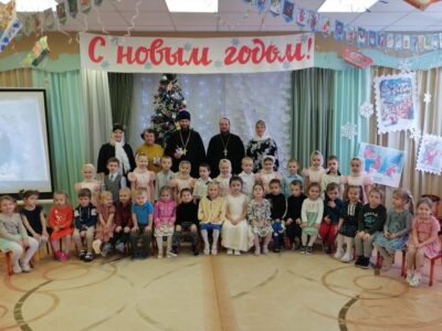 Благочинный Вейделевского округа посетил детский сад «Радуга» поселка Вейделевка