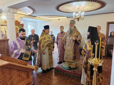 Преосвященнейший епископ Савва совершил Божественную Литургию в Николо-Тихвинском женском монастыре посёлка Пятницкое