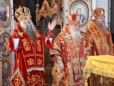 Преосвященнейший епископ Савва принял участие в соборном богослужении в Задонском Рождество-Богородицком монастыре