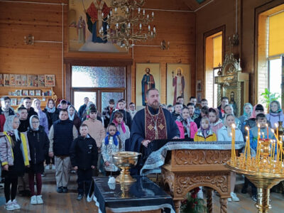 Настоятель Свято-Никольского храма села Сорокино провёл встречу с учениками и учителями МБОУ «Сорокинская СОШ»
