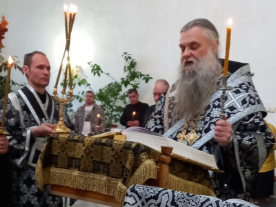 Преосвященнейший епископ Валуйский и Алексеевский Савва совершил пассию в Покровском соборе города Бирюча
