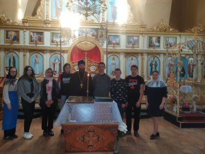 В день славянской письменности студенты агротехнологического техникума посетили Покровский храм поселка Вейделевка