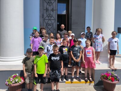 Ученики Волоконовской школы № 1 посетили храм Тихвинской иконы Божией Матери села Ютановка