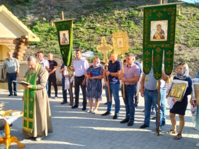 Прошел крестный ход в поддержку военнослужащих России в спецоперации в селе Большебыково