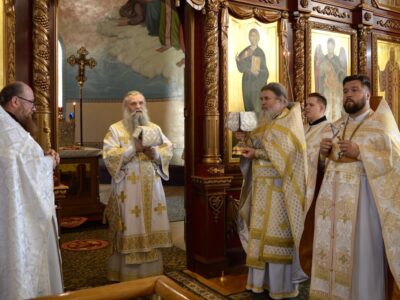 В праздник Преображения Господня епископ Савва совершил Божественную Литургию в Свято-Троицком кафедральном соборе города Алексеевка