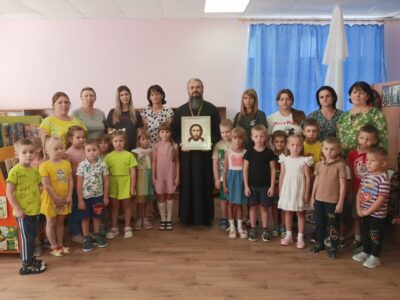 Клирик храма святителя Николая Чудотворца города Валуйки посетил детский сад № 5