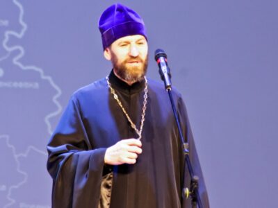 Благочинный Вейделевского округа принял участие в педагогической конференции