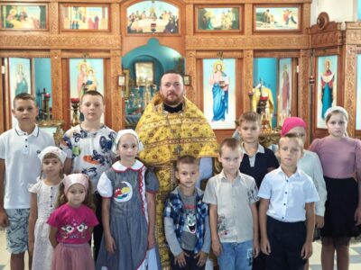 В Покровском храме села Сетище прошел молебен на начало нового учебного года