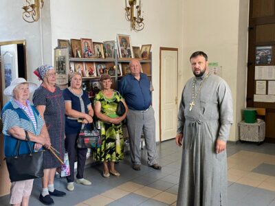 Делегация Ливенского сельского поселения посетила Покровский собор города Бирюча в рамках проекта «К соседям в гости!» — «У себя в гостях»