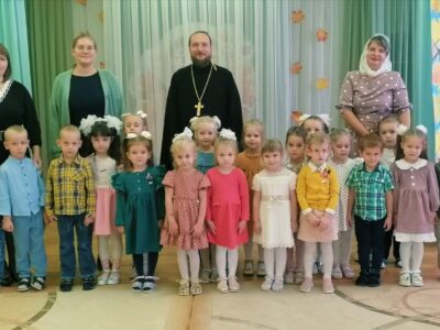 Настоятель Свято-Никольского храма села Николаевка посетил православную группу при детском саду МБДОУ «ЦРР-ДС «Радуга»»