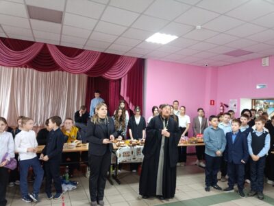 В Иловской школе состоялась традиционная Никольская ярмарка