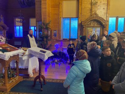 Настоятель Свято-Никольского храма села Сорокино провел встречу с учениками и учителями МБОУ Сорокинской СОШ