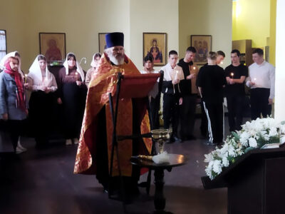 Свято-Троицкий собор поселка Ровеньки посетили студенты Ровеньского политехнического техникума
