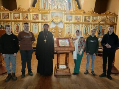 Студенты Агротехнологического техникума имени В.И. Грязнова посетили Покровский храм поселка Вейделевка