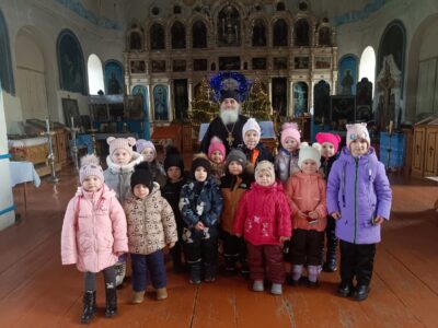 Настоятель храма Покрова Пресвятой Богородицы села Гарбузово провел встречи с учениками местной школы