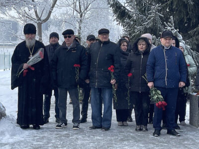 Благочинный Алексеевского церковного округа принял участие в возложении цветов и венков к памятнику погибшим воинам-афганцам