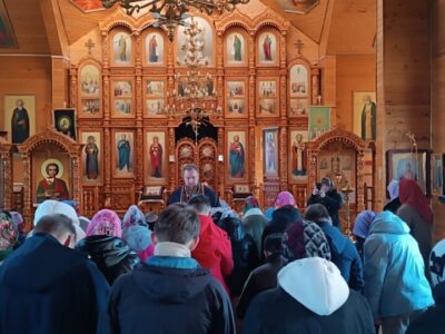 Настоятель Свято-Никольского храма села Сорокино провел встречу с учениками и учителями МБОУ «Сорокинской СОШ»