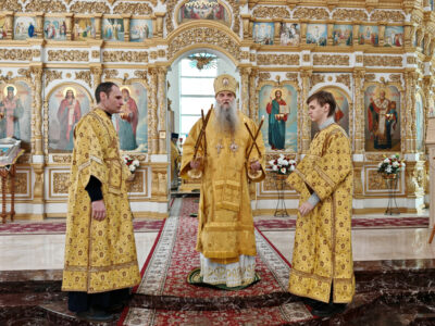 В Неделю 1-ю Великого Поста епископ Валуйский и Алексеевский Савва совершил Божественную Литургию в Свято-Николаевском кафедральном соборе города Валуйки