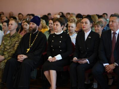 Благочинный Вейделевского церковного округа принял участие в торжественной линейке посвященной окончанию учебного года в ОГБОУ «Вейделевская СОШ»