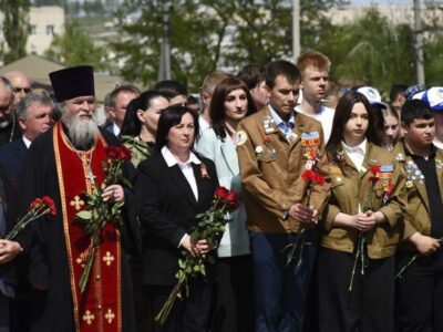Благочинный Алексеевского церковного округа принял участие в митинге посвященном 80-летию Победы в Великой Отечественной войне