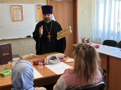 Для воспитанников воскресной группы прихода Свято-Троицкого храма села Засосна был проведен урок посвященный Дню православной книги