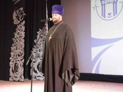 Благочинный I-го Бирюченского округа посетил торжественное мероприятие посвященное Дню медицинского работника