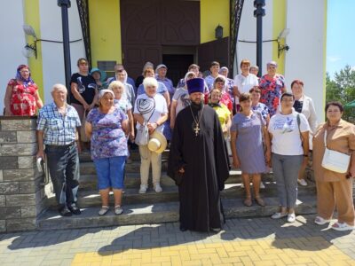 В рамках реализации Губернаторского проекта «К соседям в гости» Покровский собор города Бирюч посетила вторая группа экскурсантов Ровеньского муниципального округа