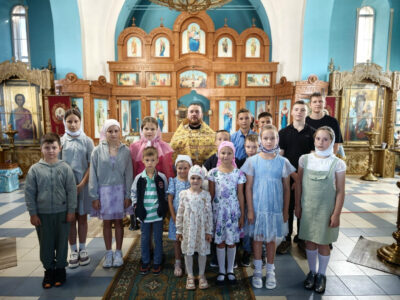 В храме Покрова Пресвятой Богородицы села Сетище был совершен молебен перед началом учебного года