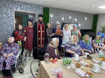 Настоятель храма Усекновения главы Иоанна Предтечи поселка Уразово посетил ГБСУСОССЗН «Специальный дом-интернат для престарелых и инвалидов»
