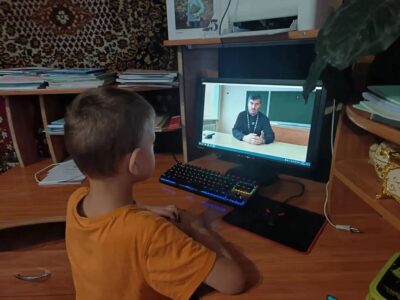 В День трезвости состоялась беседа настоятеля храма Казанской иконы Божией Матери села Казинка с обучающимися МОУ «Казинская СОШ» в онлайн-формате