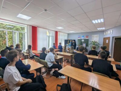 Руководитель комиссии по антиалкогольной и наркотической зависимости провел открытый урок в МБОУ «Иловская СОШ им. Героя России В. Бурцева» посвященный Дню трезвости