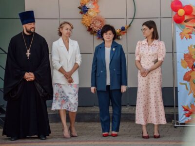 Священнослужители I-го Бирюченского округа приняли участие в торжественных линейках посвященных Дню знаний