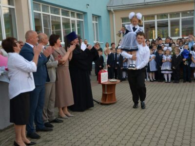 Праздник «первого звонка» в Красненском благочинии